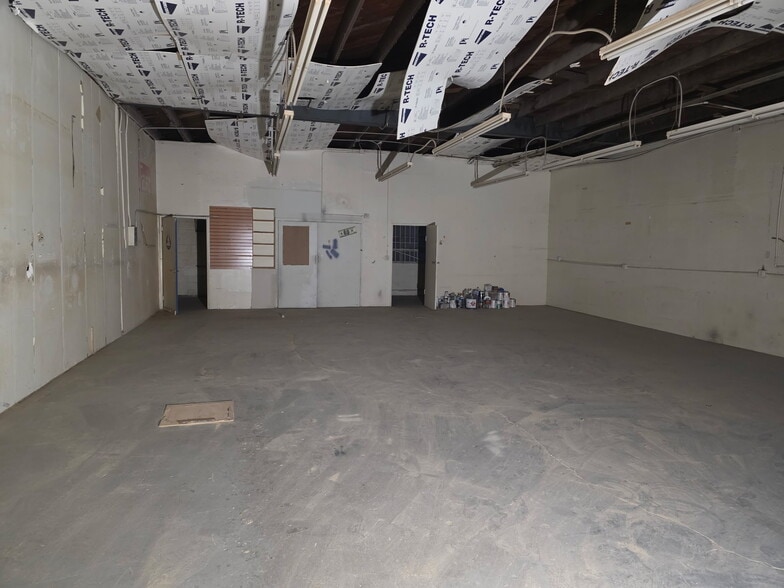 7133 Vineland Ave, North Hollywood, CA à louer - Photo du bâtiment - Image 3 de 11