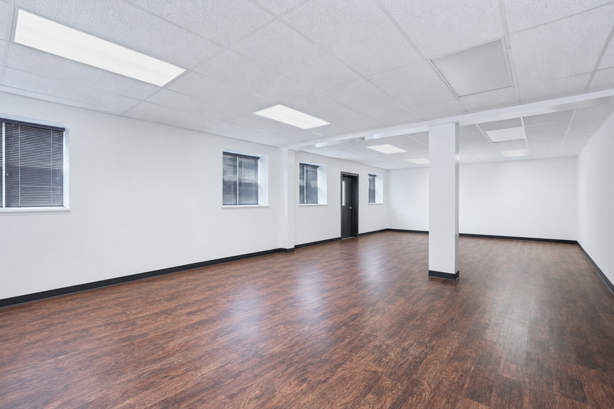 118 Grand St, Kingston, NY for sale - Building Photo - Image 2 of 12