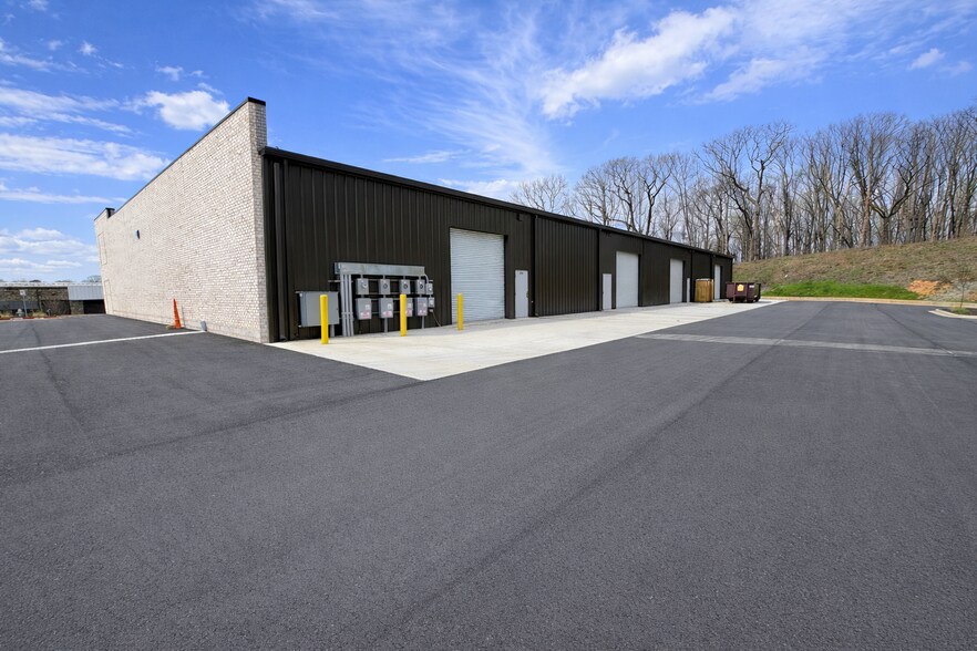 4885 Warehouse Way, Cumming, GA à vendre - Photo du bâtiment - Image 2 de 9