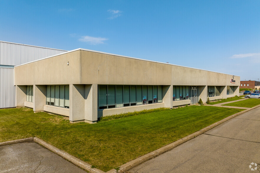 790-800 Rue Bériault, Longueuil, QC à louer - Photo du bâtiment - Image 2 de 5