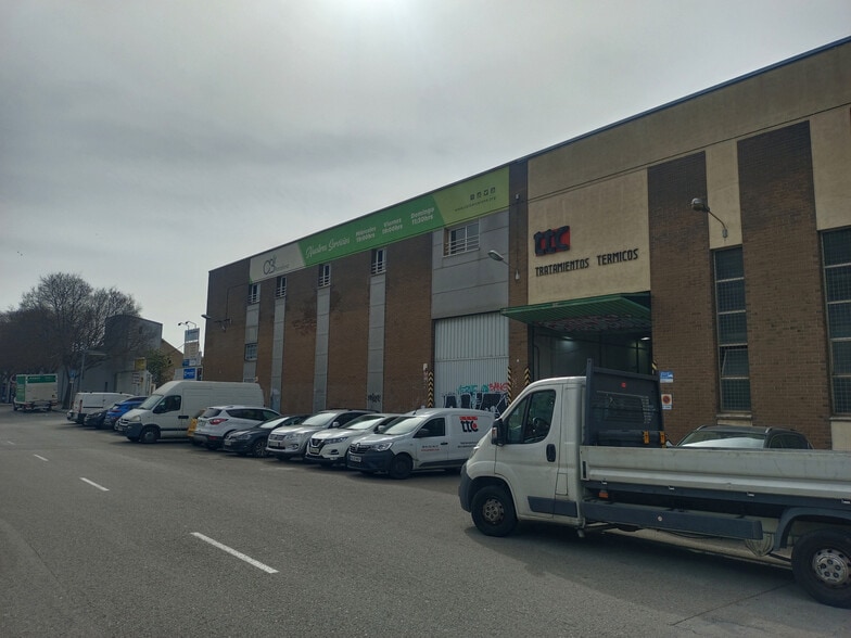 Industrial in Barcelona, Barcelona for lease - Interior Photo - Image 3 of 25