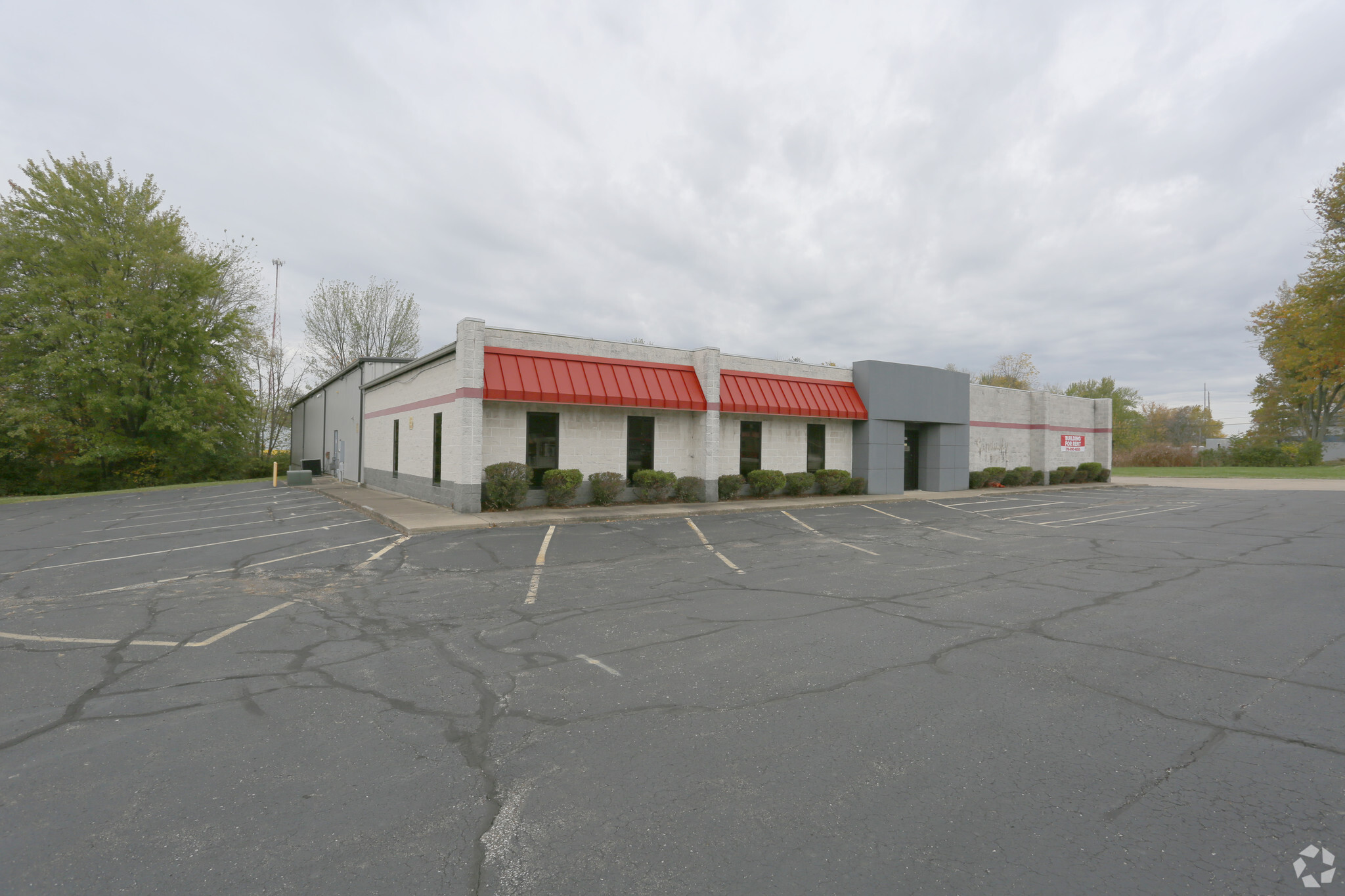 39097 Center Ridge Rd, North Ridgeville, OH for sale Primary Photo- Image 1 of 1