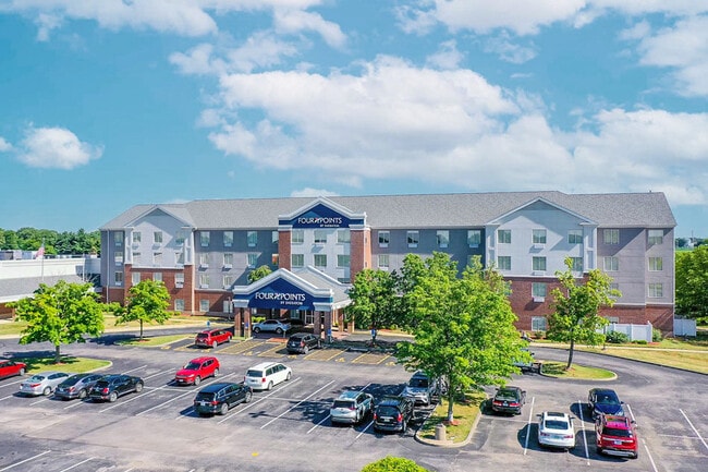 Plus de détails pour 327 Fountains Pky, Fairview Heights, IL - Services hôteliers à vendre