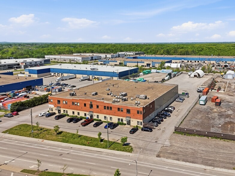 1233-1241 Dagenais O O, Laval, QC for lease - Building Photo - Image 3 of 8
