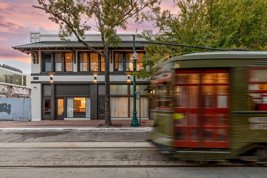 747 Saint Charles Ave, New Orleans, LA for lease - Building Photo - Image 2 of 4