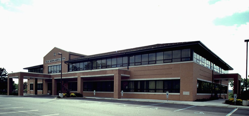 400 Franklin Tpke, Mahwah, NJ à louer - Photo du bâtiment - Image 2 de 9