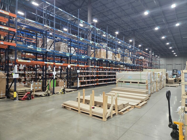 5855 Carbonmill Dr, South Bend, IN for lease - Building Photo - Image 3 of 12