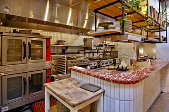 676 Flushing Ave, Brooklyn, NY à louer Photo intérieure- Image 2 de 17