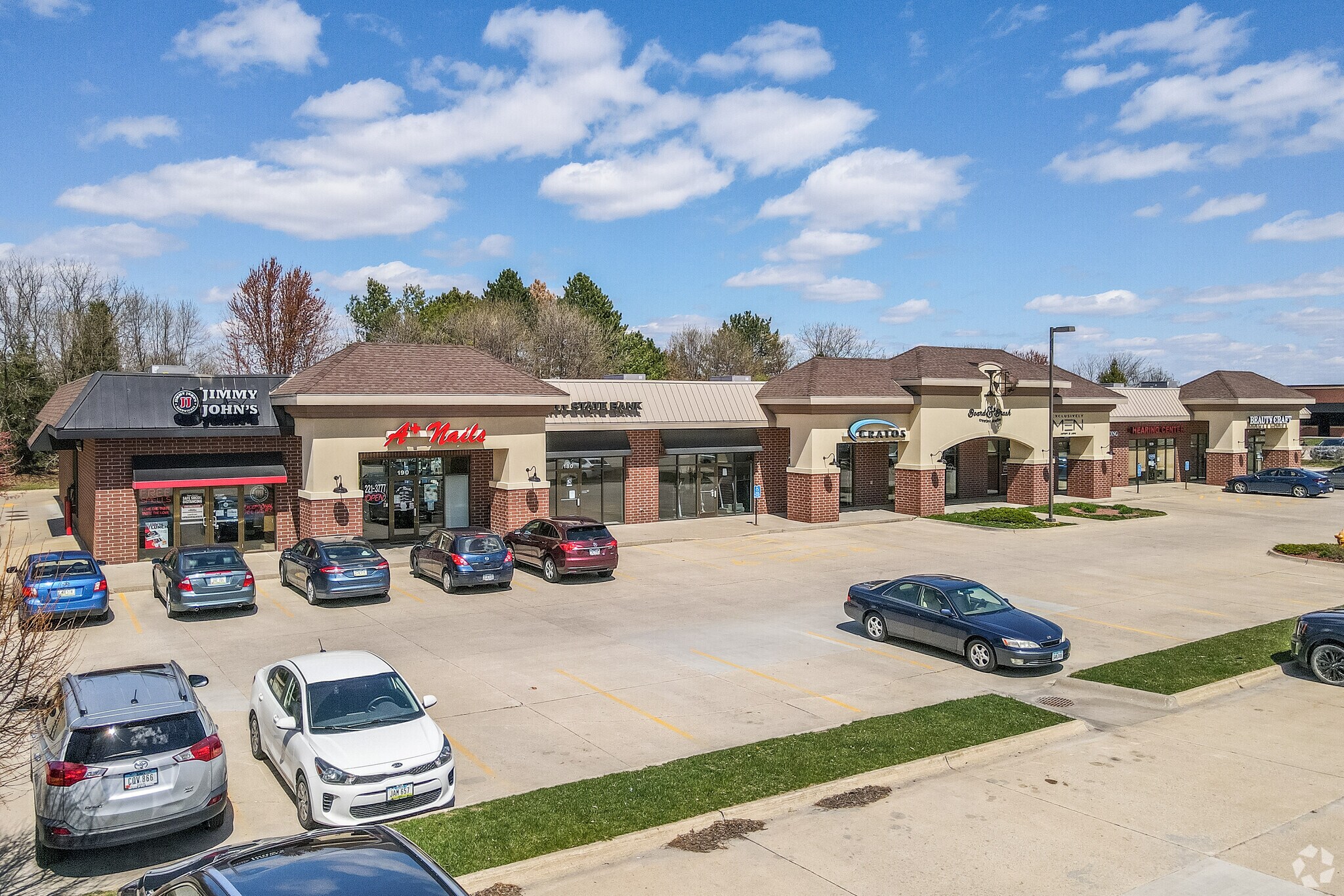 12871 University Ave, Clive, IA for lease Primary Photo- Image 1 of 2