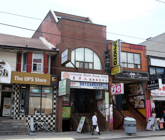 Plus de détails pour 453 Dundas St W, Toronto, ON - Local commercial à louer