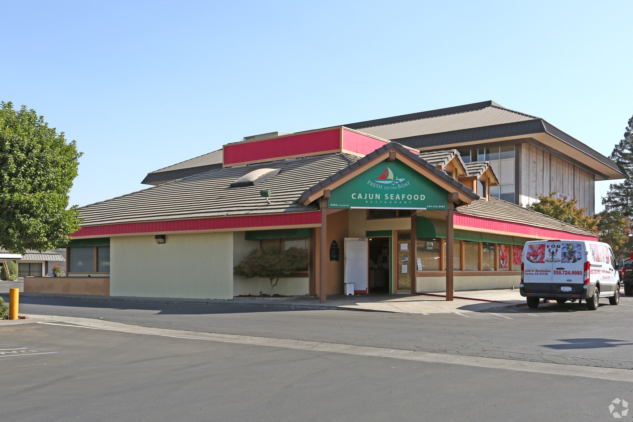 4280 N Blackstone Ave, Fresno, CA for sale Building Photo- Image 1 of 8