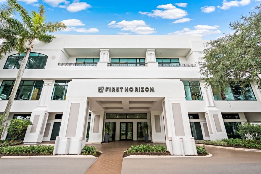 1801 N Military Trl, Boca Raton, FL for lease - Building Photo - Image 1 of 4