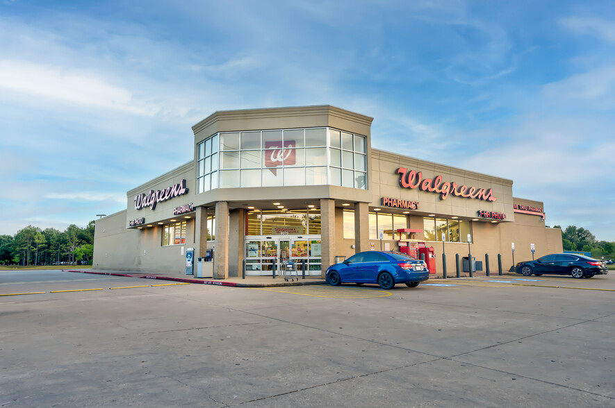 9375 Veterans Memorial Dr, Houston, TX à vendre - Photo du bâtiment - Image 1 de 1