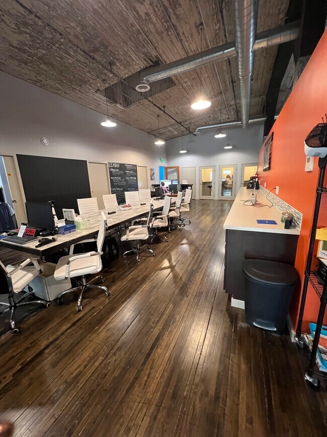 Plus de détails pour 304 W Pacific Ave, Spokane, WA - Bureau à louer