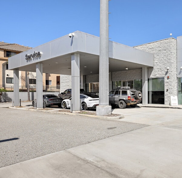 1919 N Lakewood Blvd, Long Beach, CA for sale - Building Photo - Image 3 of 17