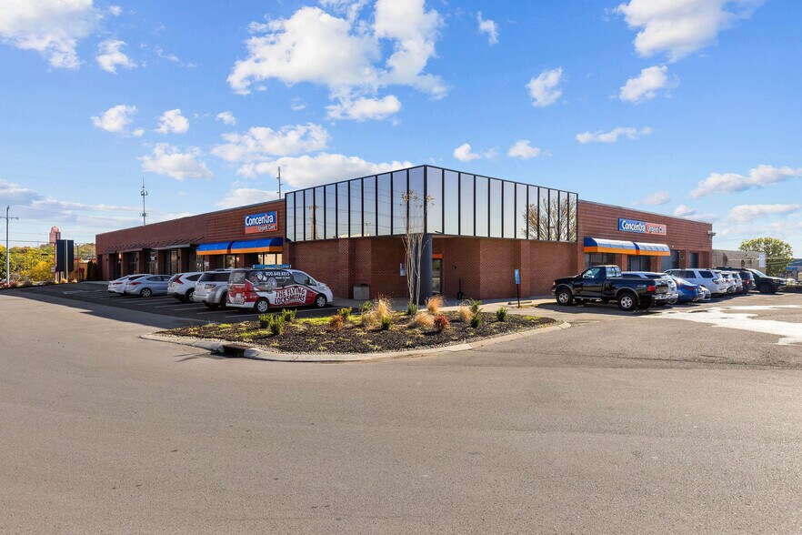 1717 Gallatin Pike N, Madison, TN à vendre - Photo du bâtiment - Image 1 de 21