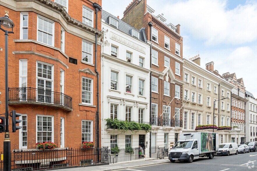 27 Grosvenor St, Londres à louer - Photo principale - Image 1 de 17