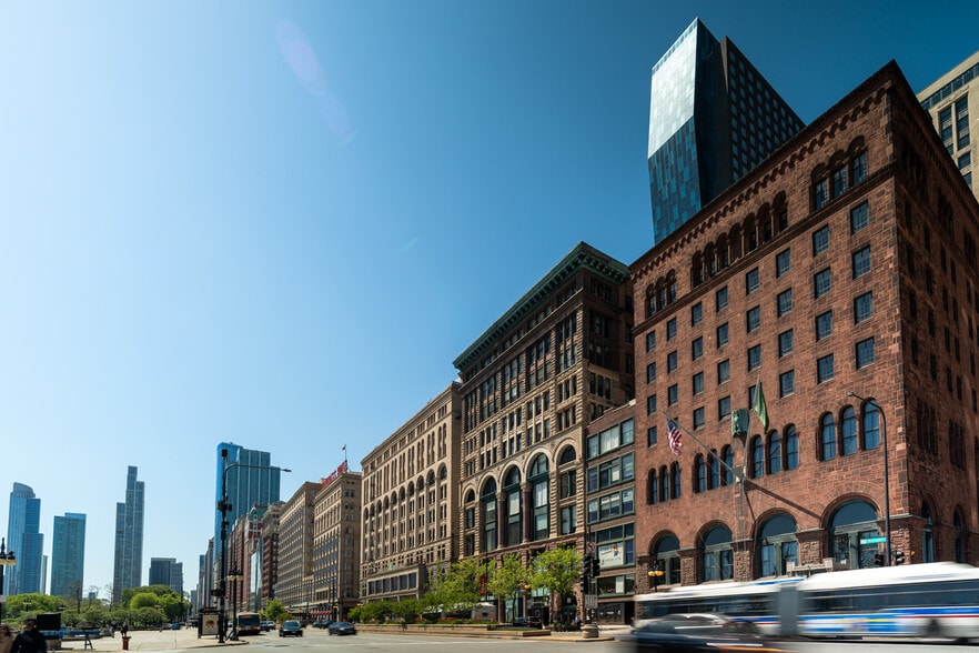 410 S Michigan Ave, Chicago, IL à louer - Photo du bâtiment - Image 3 de 9