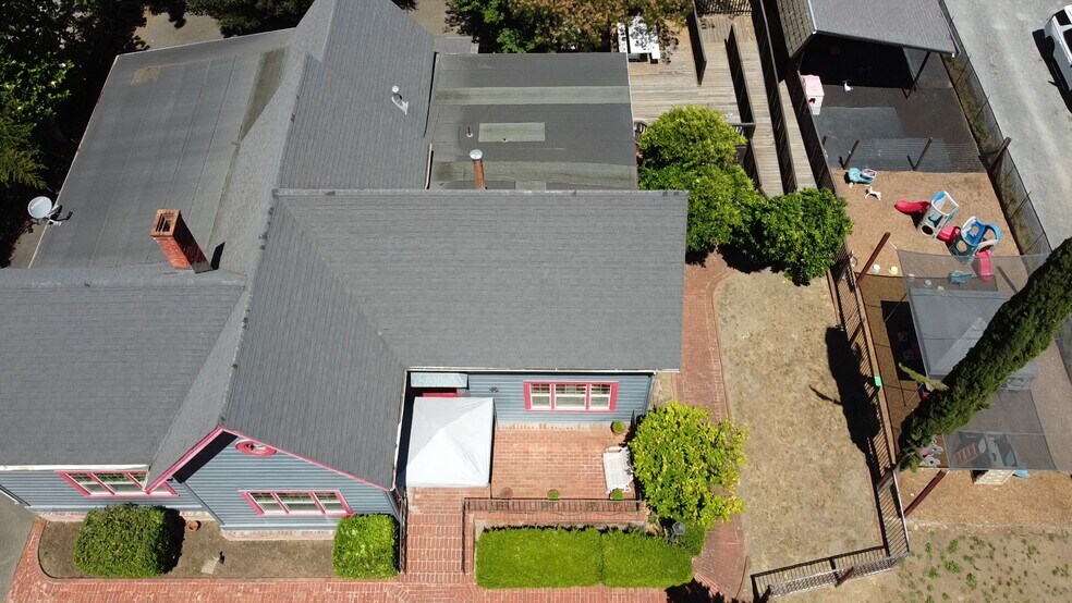 530 N Cloverdale Blvd, Cloverdale, CA à vendre - Vidéo sur l’inscription commerciale - Image 2 de 120