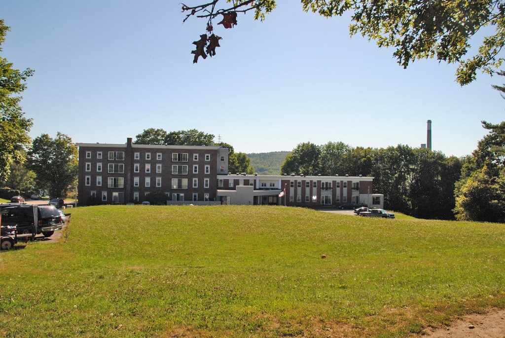 44 Middle St, Bucksport, ME for sale Primary Photo- Image 1 of 1