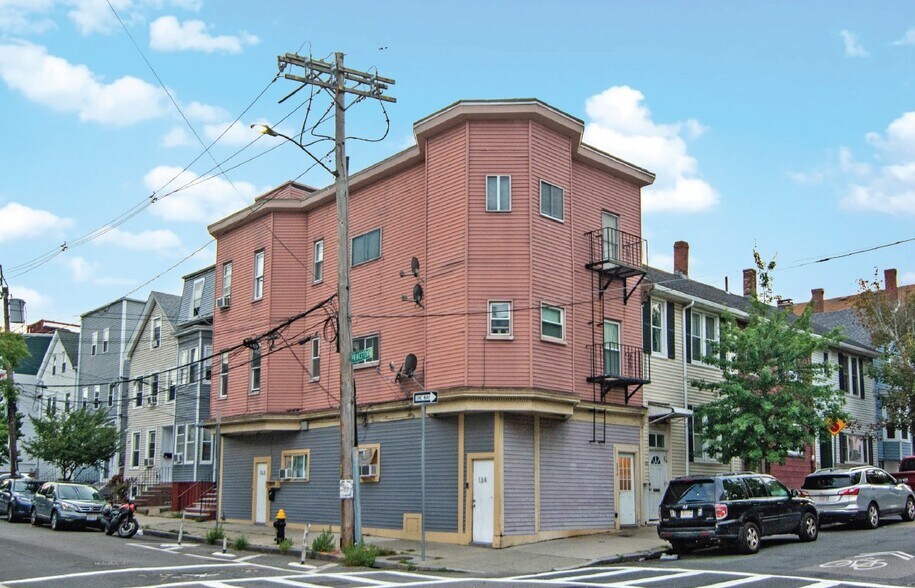 116 Brooks St, Boston, MA à vendre - Photo du bâtiment - Image 1 de 1