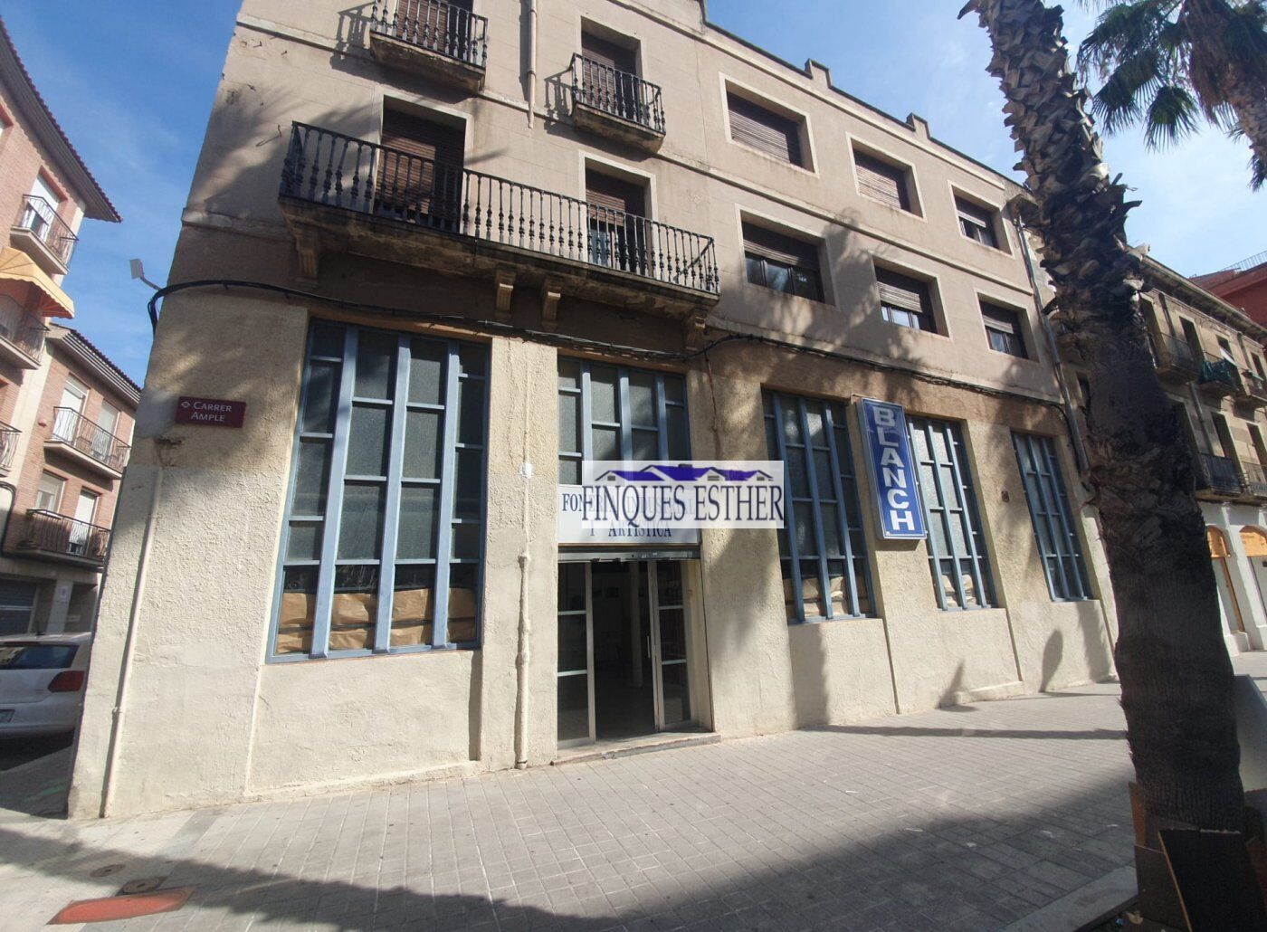Retail in Reus, Tarragona for lease Building Photo- Image 1 of 12