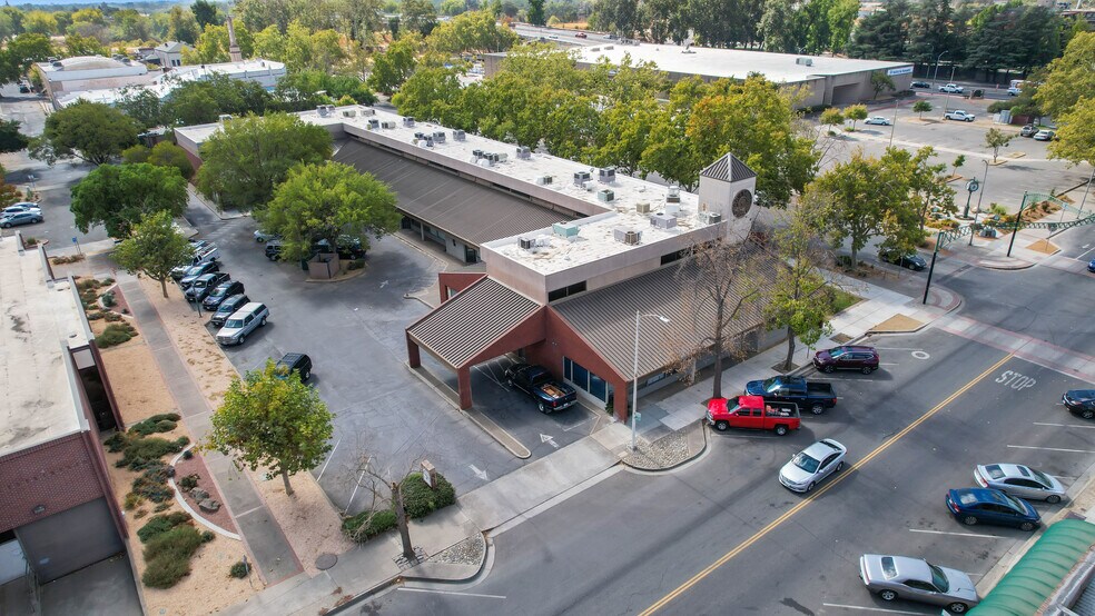 231 D St, Marysville, CA à louer - Photo du bâtiment - Image 2 de 32