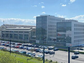 Plus de détails pour Bureau, Local d'activités à louer