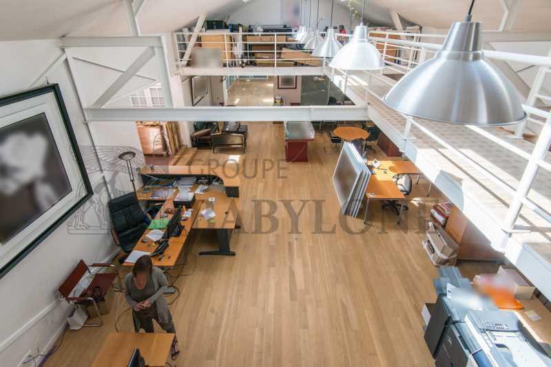 25 Rue Pierre Et Marie Curie, Puteaux à louer - Photo du bâtiment - Image 1 de 10