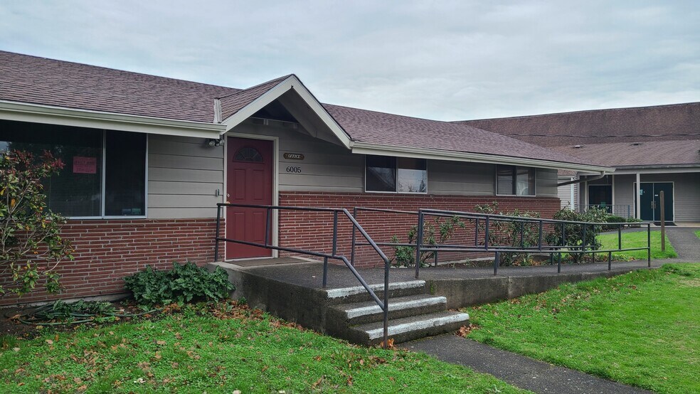 6005 NE 110th Ave, Vancouver, WA à louer - Photo du bâtiment - Image 2 de 12