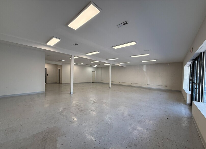 807-815 E Garrison Blvd, Gastonia, NC à louer - Photo du bâtiment - Image 3 de 4