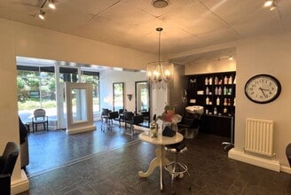 15 Shibdon Rd, Blaydon On Tyne for lease Interior Photo- Image 2 of 8