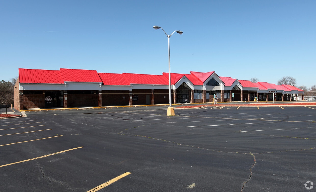 602-622 Rauhut St, Burlington, NC à louer Photo du bâtiment- Image 1 de 6