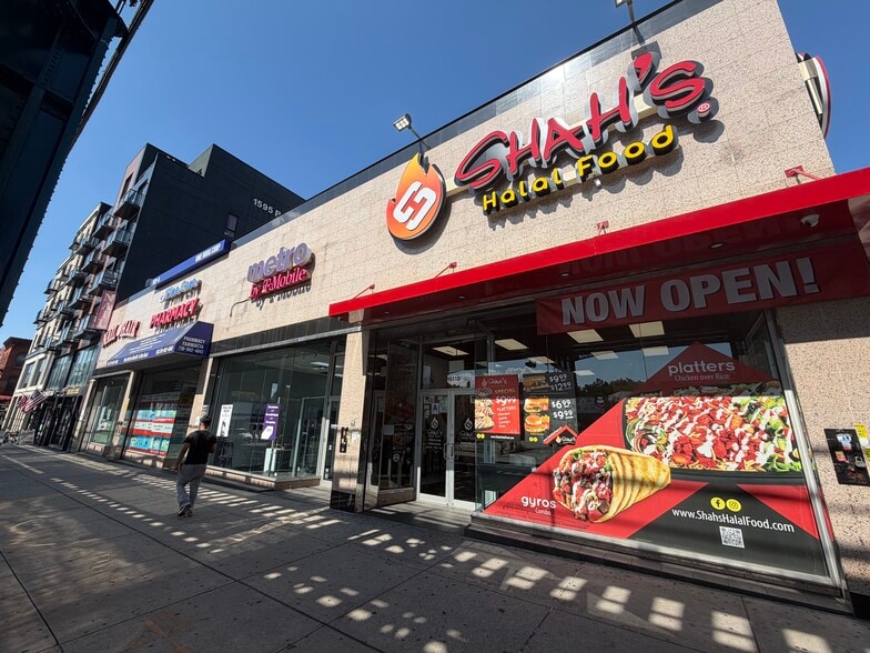 1611 Broadway, Brooklyn, NY for lease - Building Photo - Image 3 of 3