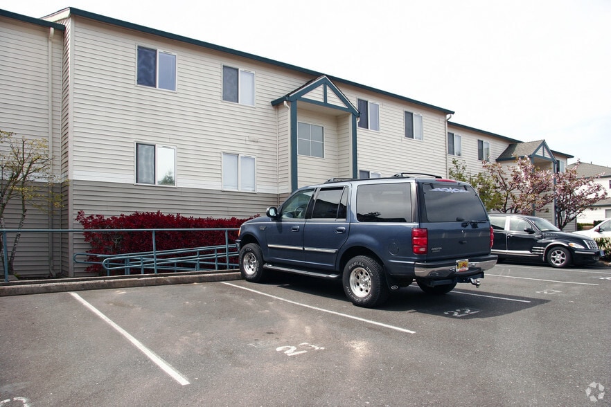 805 NE Kane Dr, Gresham, OR for sale - Building Photo - Image 3 of 53