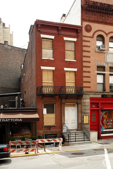 130 W 10th St, New York, NY for lease - Building Photo - Image 2 of 2