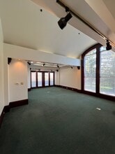 1214 W F St, Oakdale, CA for lease Interior Photo- Image 2 of 8