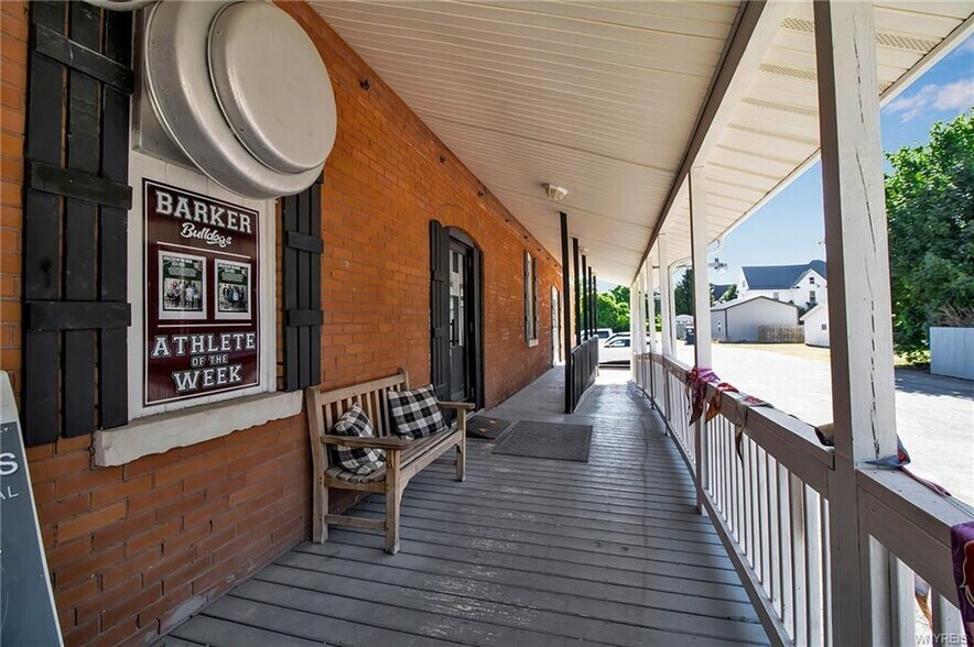 1693 Quaker Rd, Barker, NY à vendre - Photo du bâtiment - Image 3 de 40