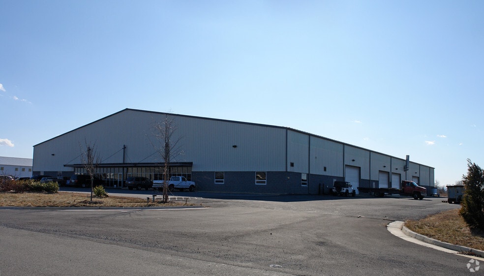 520 Jack Enders Blvd, Berryville, VA for sale - Building Photo - Image 3 of 22