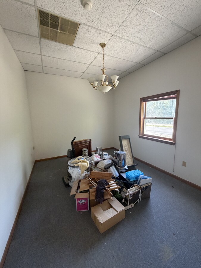 294 Route 101, Amherst, NH 03031 - Unit 7 - - Interior Photo - Image 1 of 7