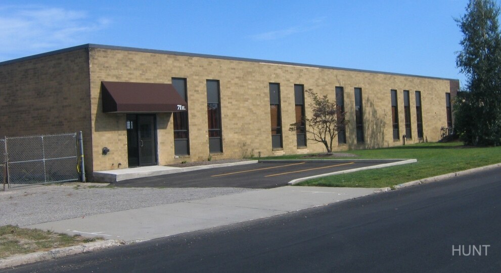 71 E Industry Ct, Deer Park, NY à vendre Photo principale- Image 1 de 3