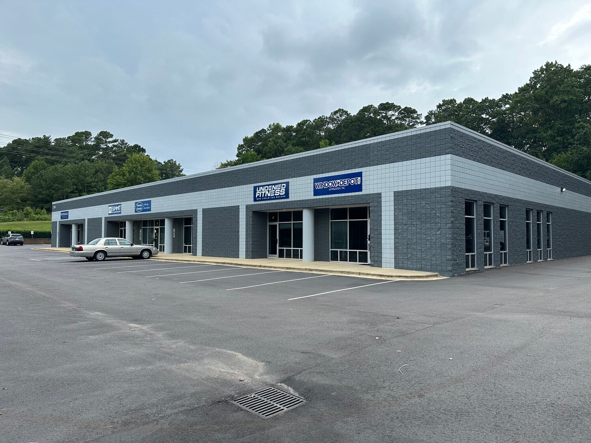 2208 Associate Dr, Raleigh, NC à vendre Photo principale- Image 1 de 1