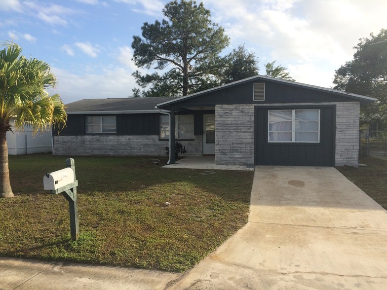 8720 N 48th St, Tampa, FL à vendre - Photo principale - Image 1 de 1