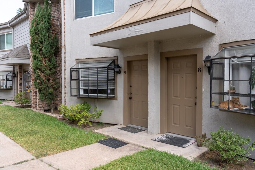 1518 Wirt Rd, Houston, TX à vendre - Photo du bâtiment - Image 3 de 8