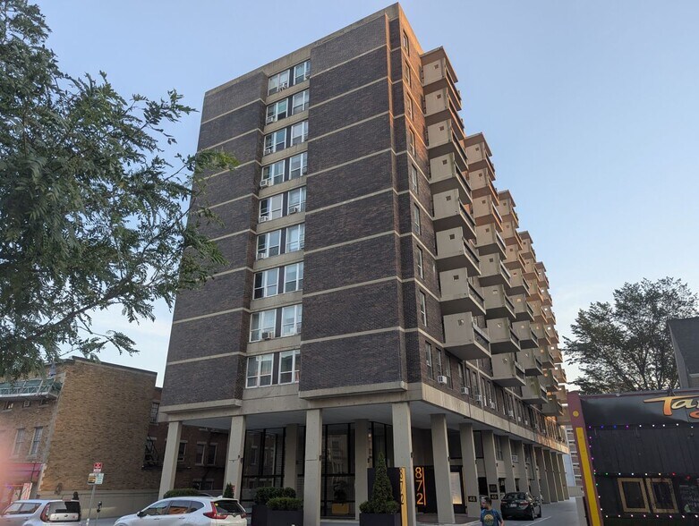 872 Massachusetts Ave, Cambridge, MA à louer - Photo du bâtiment - Image 3 de 13
