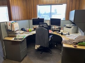 17306 Roseton Ave, Artesia, CA for lease Interior Photo- Image 2 of 12