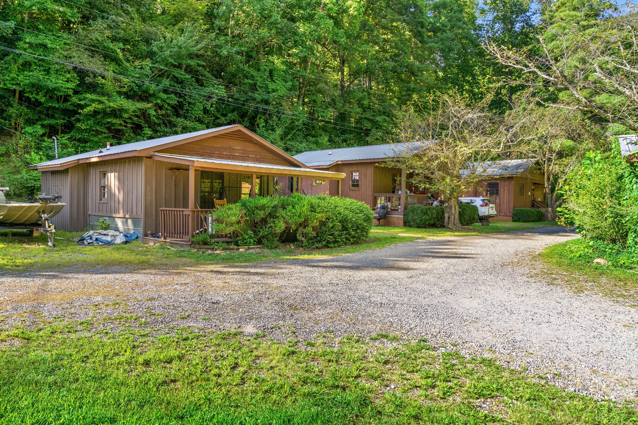 68 Vacation Dr, Whittier, NC for sale Building Photo- Image 1 of 9