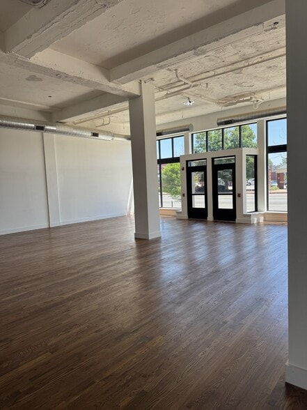 3825 S Kingshighway Blvd, Saint Louis, MO à louer - Photo intérieure - Image 3 de 6
