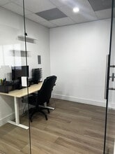 3595 Sheridan St, Hollywood, FL à louer Photo intérieure- Image 1 de 2