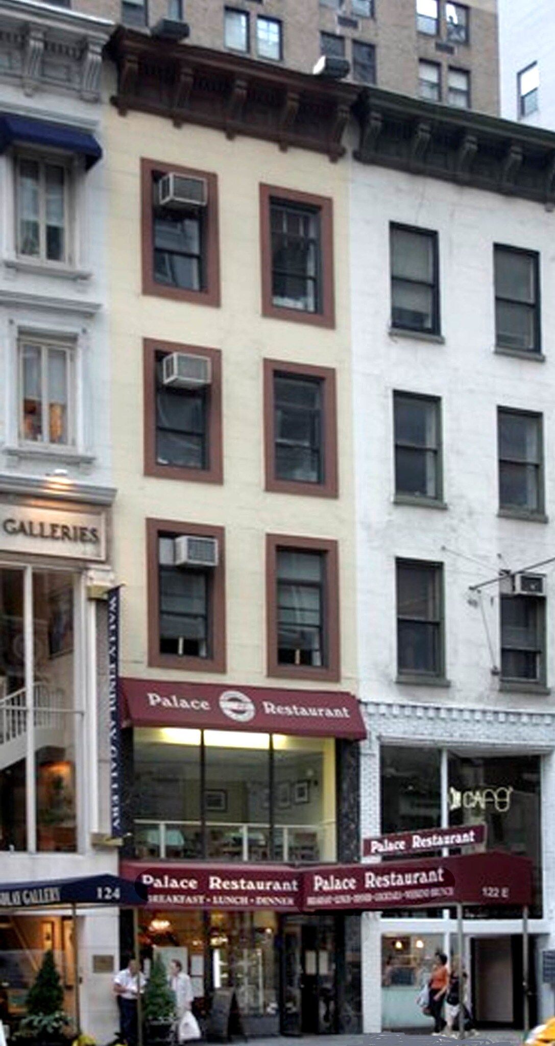 122 E 57th St, New York, NY à louer Photo du bâtiment- Image 1 de 7